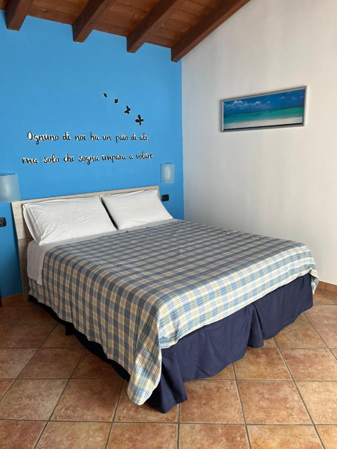 Color House Malpensa B&B Кассано-Маньяго Экстерьер фото