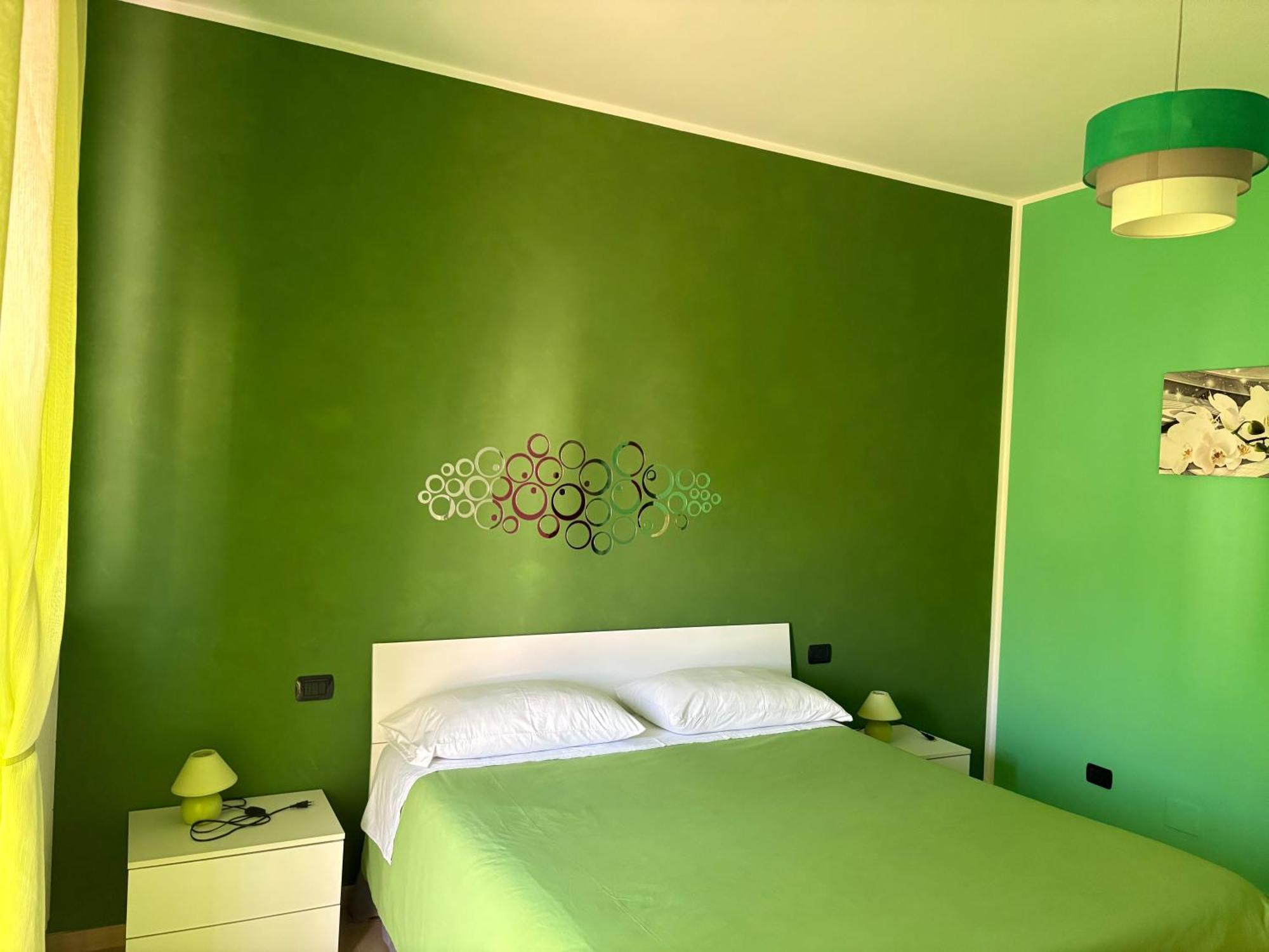 Color House Malpensa B&B Кассано-Маньяго Экстерьер фото