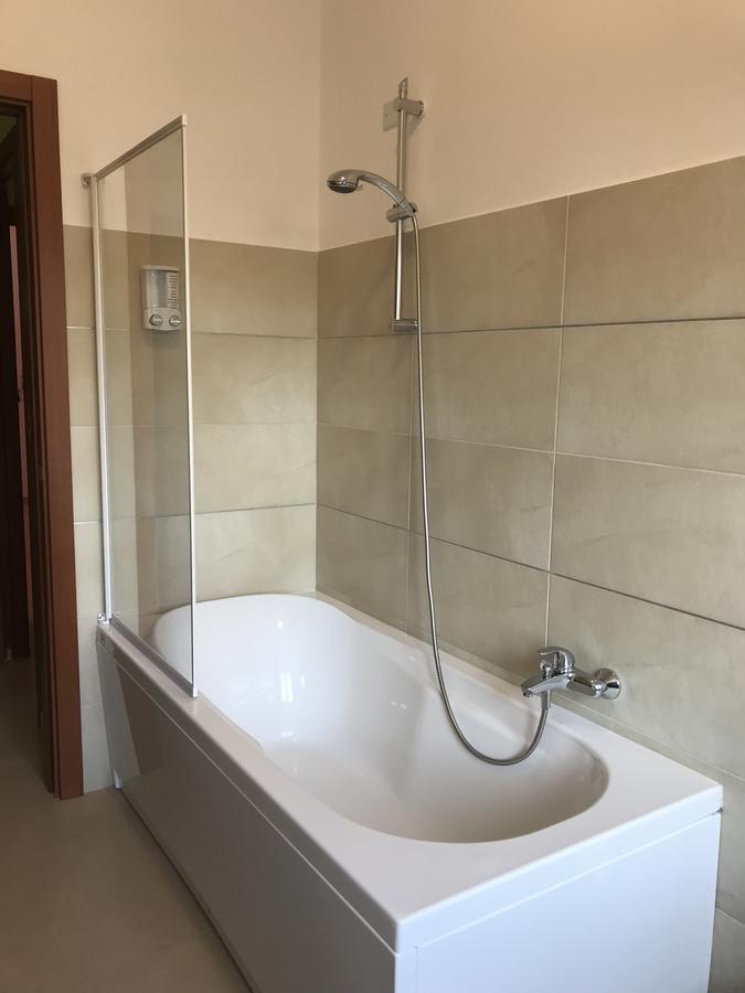 Color House Malpensa B&B Кассано-Маньяго Экстерьер фото